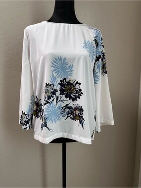 Ann Taylor Factory White Boatneck Top with Light Blue & Navy Floral Print